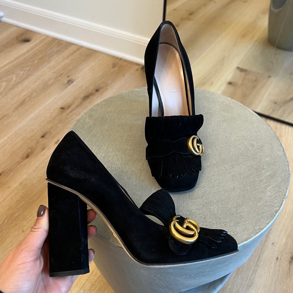 Gucci GG marmont black suede pumps size 38. Like new. Minimal signs of wear